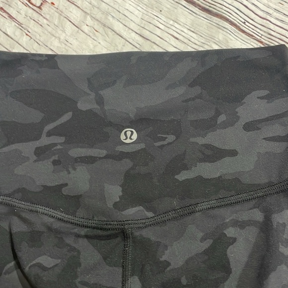 Lululemon Align Crop 21" Incognito Camo Multi Grey Nulu Leggings - Picture 11 of 11